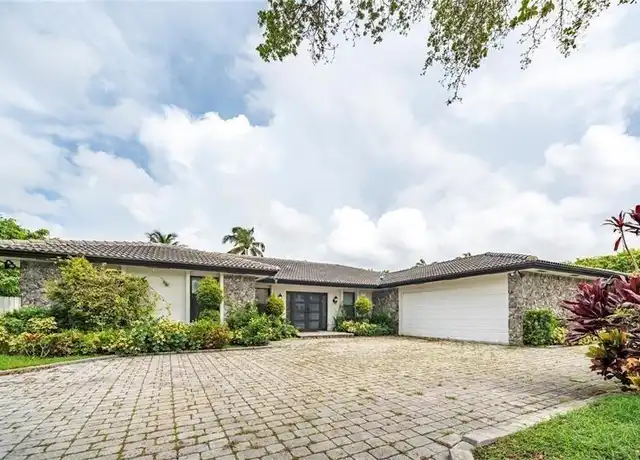 Property at 4371 Casper Ct, Hollywood, FL, 33021, 4 beds, 4.5 baths, [object Object]
