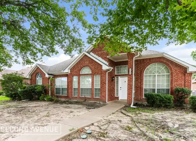 Property at 2404 Liles Ln, Mesquite, TX, 75181, 4 beds, 2 baths, [object Object]