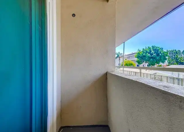 Property at 6107 - 6117 11th Ave - 6117 11th Ave, Los Angeles, CA, 90043, 2 beds, 1 bath, [object Object]