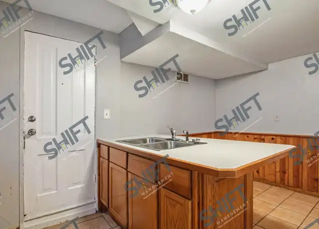 Property at 325 Crescent St NE Unit 4, Grand Rapids, MI, 49503, 2 beds, 1 bath, [object Object]