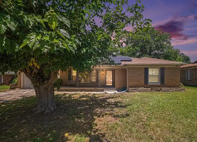 Property at 2305 Nottingham Blvd, Fort Worth, TX, 76112, 3 beds, 1.5 baths, [object Object]