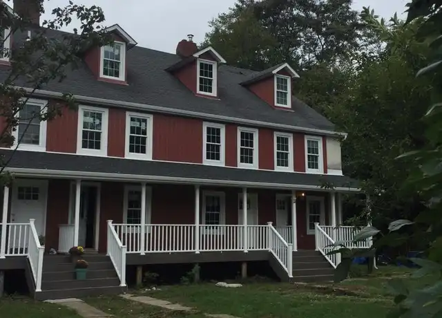 Property at 933 Broad St, Emmaus, PA, 18049, 2 beds, 1 bath, [object Object]