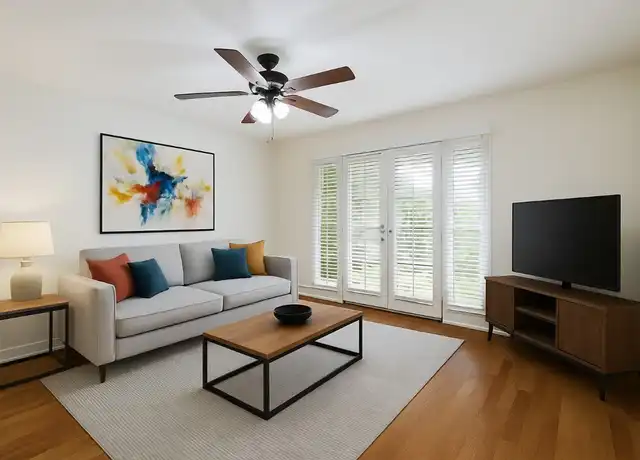 Property at 1510 W 6th St Apt 212, Austin, TX, 78703, 1 bed, 1 bath, [object Object]