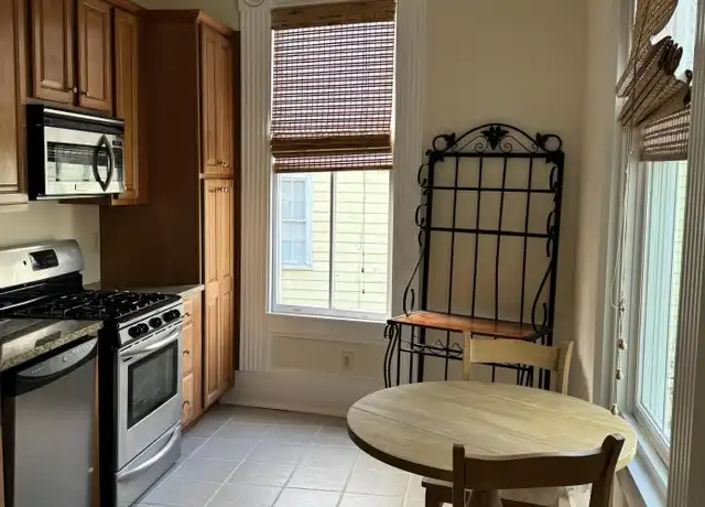 Property at 33 Pitt St #6, Charleston, SC, 29401, 1 bed, 1 bath, [object Object]