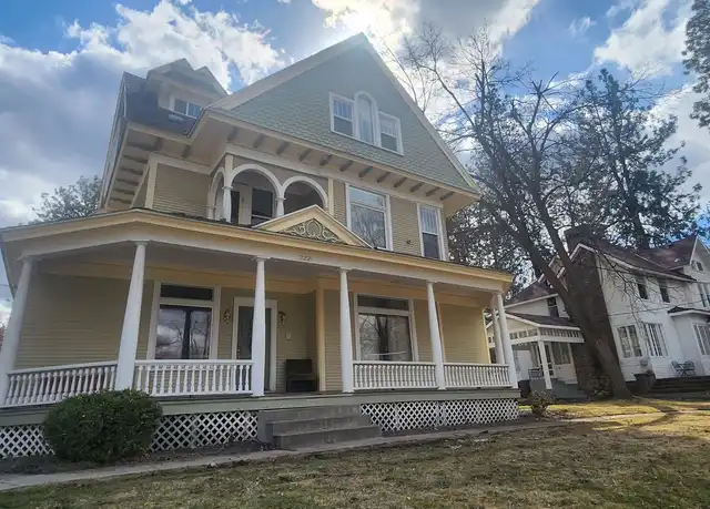 Property at 2221 W 1st Ave Unit 5, Spokane, WA, 99201, 1 bed, 1 bath, [object Object]