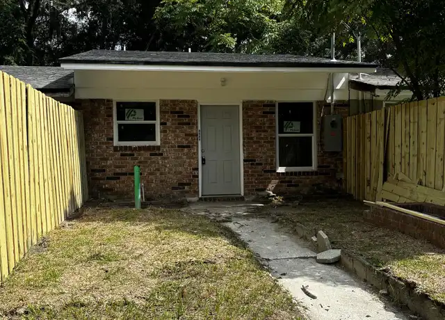 Property at 4504 Ken Knight Dr N, Jacksonville, FL, 32209, 2 beds, 1 bath, [object Object]