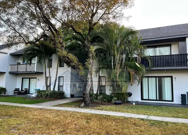 Photo of 7550 Stirling Rd, Hollywood, FL 33024