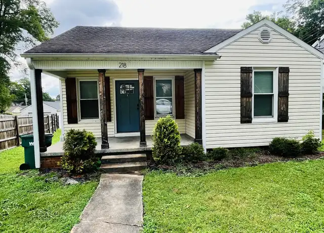 Property at 218 Clay St, Jackson, TN, 38301, 2 beds, 1 bath, [object Object]