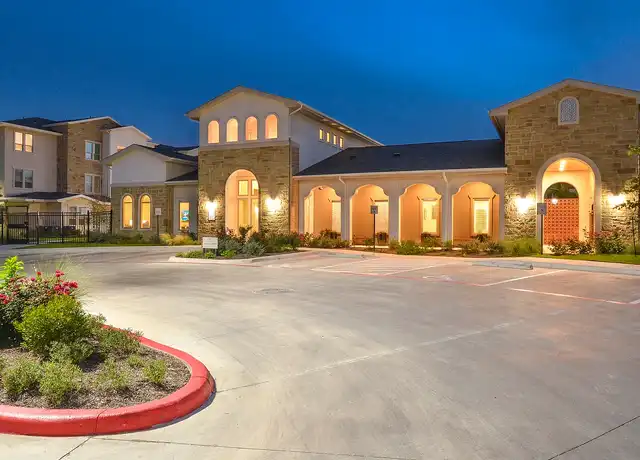 Property at Lucero - 527 S Acme Rd, San Antonio, TX, 78237, 1-2 bed, 1-2 bath, [object Object]