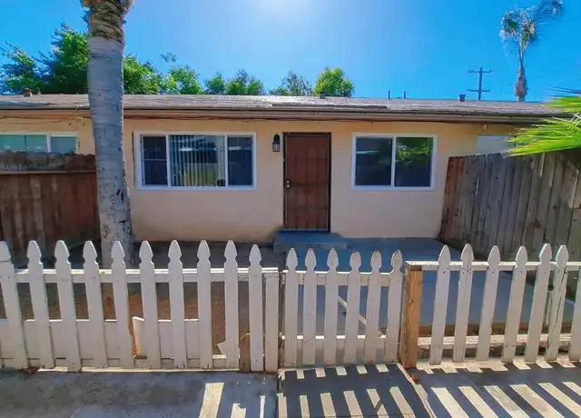 Property at 3243 E Clinton Ave Unit C, Fresno, CA, 93703, 2 beds, 1 bath, [object Object]
