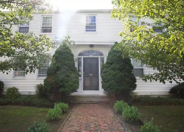 Property at 221 S Main St Unit B, Haverhill, MA, 01835, 2 beds, 1 bath, [object Object]