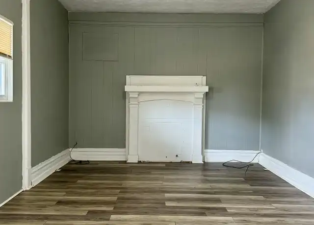Property at 613 14th St Unit 1, Huntington, WV, 25701, 3 beds, 1 bath, [object Object]