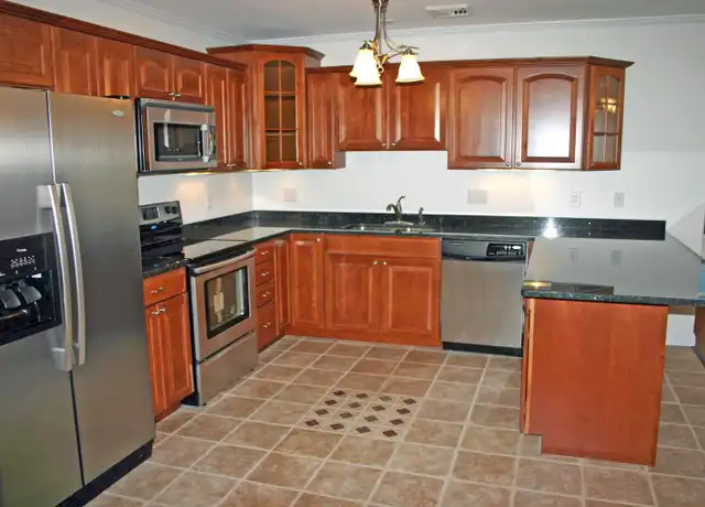 Property at 156 County Rd Unit 4, Barrington, RI, 02806, 2 beds, 1 bath, [object Object]