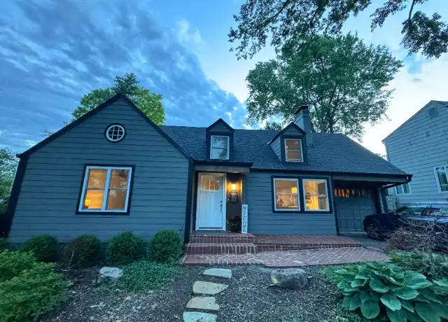 Property at 5552 Belinder Rd, Fairway, KS, 66205, 4 beds, 2.5 baths, [object Object]