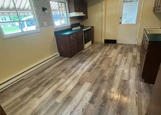 Property at 3907 Latham St, Rockford, IL, 61103, 3 beds, 1 bath, [object Object]
