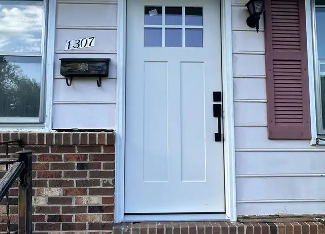 Property at 1307 Willow Rd, Greensboro, NC, 27401, 3 beds, 1.5 baths, [object Object]
