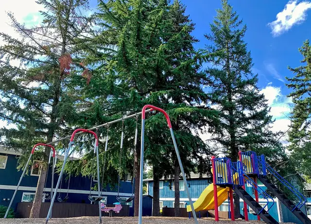 Photo of 12600 SE River Rd, Portland, OR 97222