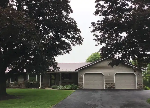 Property at 8010 Mentzer Gap Rd, Waynesboro, PA, 17268, 3 beds, 2 baths, [object Object]
