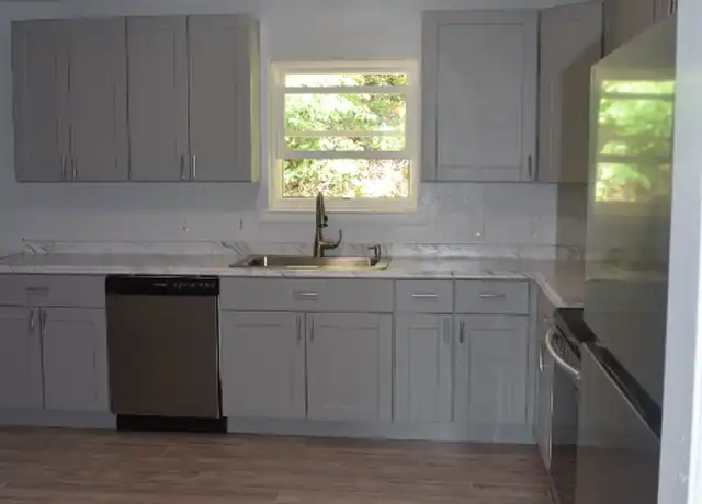 Property at 229 Cliftview Dr Unit B, Chattanooga, TN, 37415, 2 beds, 1 bath, [object Object]