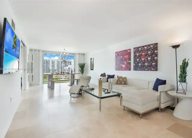 Property at 1045 10th St #904, Miami Beach, FL, 33139, 1 bed, 1 bath, [object Object]