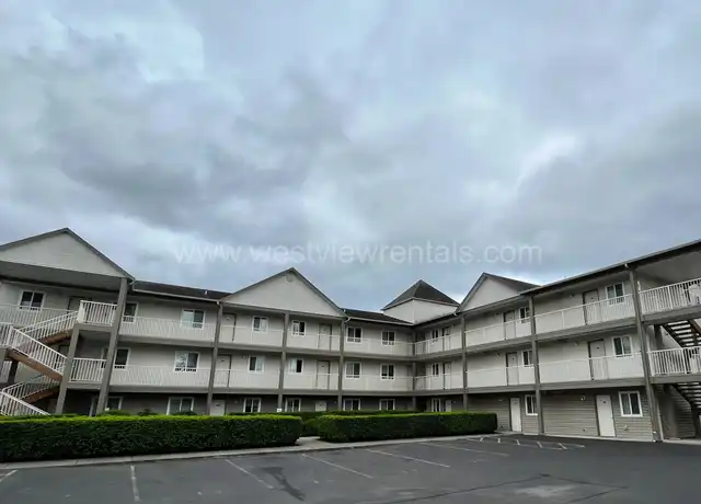 Property at 135 Prince Ave Unit 104, Bellingham, WA, 98226, 2 beds, 1.5 baths, [object Object]