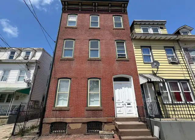 Property at 52 Bayard St Apt 2, Trenton, NJ, 08611, 5 beds, 1 bath, [object Object]