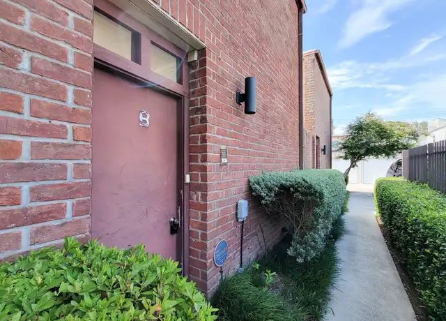 Property at 2243 W Alabama St Unit B, Houston, TX, 77098, 3 beds, 2.5 baths, [object Object]
