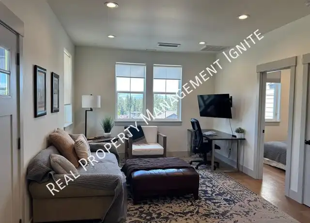 Property at 62677 NW Mehama Ct Unit 2, Bend, OR, 97703, 2 beds, 1 bath, [object Object]
