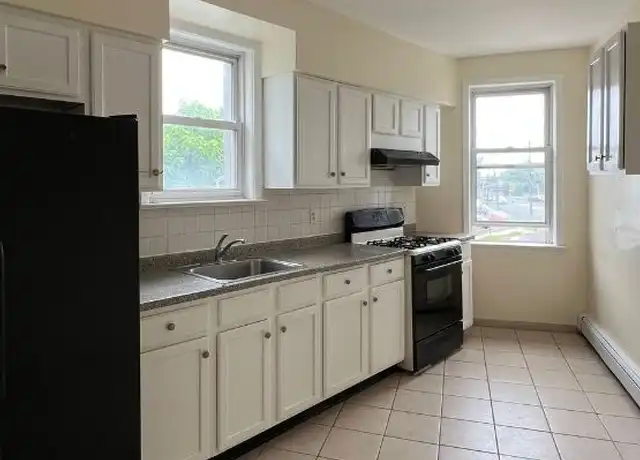 Property at 230 Trumbull St Unit 1BR, Elizabeth, NJ, 07206, 1 bed, 1 bath, [object Object]