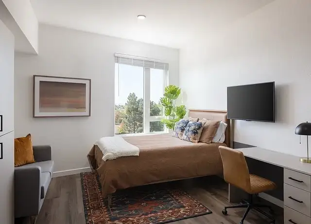 Photo of 685 9th St, Oakland, CA 94607