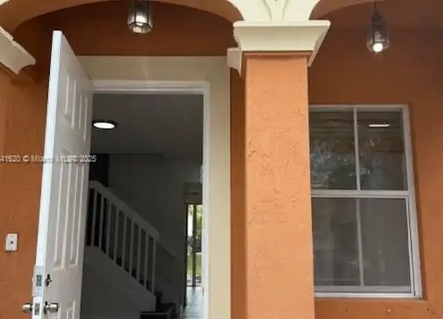 Property at 10822 SW 240 Ln Unit 10822, Homestead, FL, 33032, 3 beds, 2.5 baths, [object Object]