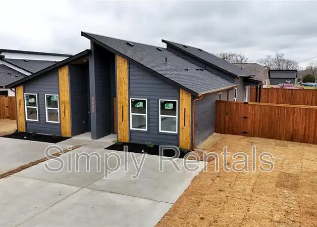 Property at 2025 Stuart St, Greenville, TX, 75401, 3 beds, 2 baths, [object Object]