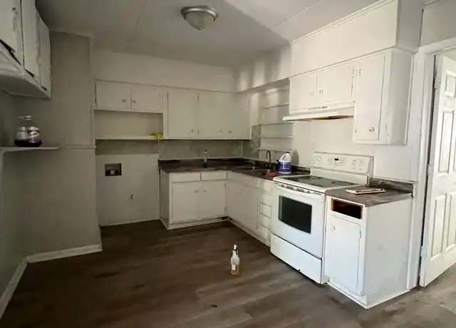 Property at 4604 Birdwell Ln, Bossier City, LA, 71111, 4 beds, 2 baths, [object Object]