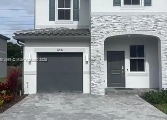 Property at 11931 NW 47th Mnr #11931, Coral Springs, FL, 33076, 4 beds, 2.5 baths, [object Object]