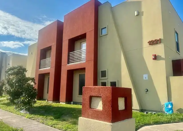 Property at 1221 E Daffodil Ave Unit C, McAllen, TX, 78501, 2 beds, 2.5 baths, [object Object]