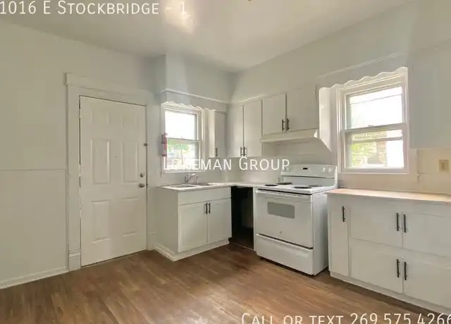 Property at 1016 E Stockbridge Ave Unit 1, Kalamazoo, MI, 49001, 2 beds, 1 bath, [object Object]