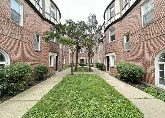 Property at 918 W 18th St, Chicago, IL, 60608, 1 bed, 1 bath, [object Object]