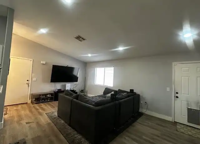 Property at 5270 Panguitch Dr, Las Vegas, NV, 89122, 2 beds, 2 baths, [object Object]