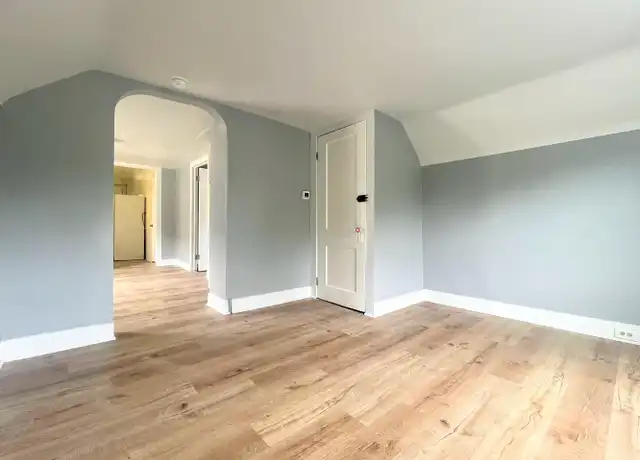 Property at 46 Hawley St Unit 2- Upper, Buffalo, NY, 14213, 2 beds, 1 bath, [object Object]