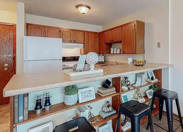 Property at 326 6th Ave SE, Minneapolis, MN, 55414, 1-2 bed, 1 bath, [object Object]