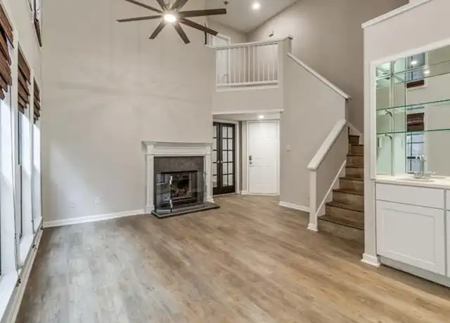 Property at 1421 McCoy St, Dallas, TX, 75204, 2 beds, 2 baths, [object Object]