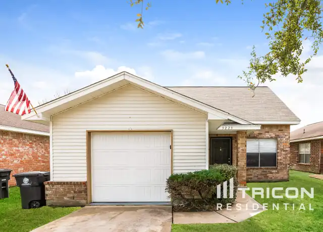 Property at 3223 Kelling St, Houston, TX, 77045, 4 beds, 2 baths, [object Object]