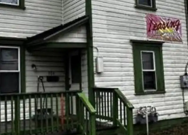 Property at 984 Oakland Ave, Indiana, PA, 15701, 5 beds, 2 baths, [object Object]