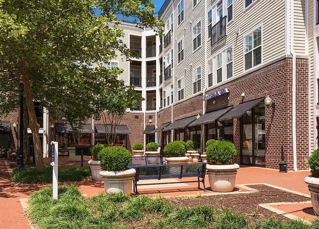Photo of 1901 West St, Annapolis, MD 21401