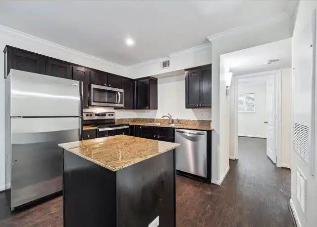 Property at 300 Pecore St Unit 28, Houston, TX, 77009, 2 beds, 1 bath, [object Object]