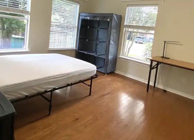 Property at 3503 Rosedale St, Houston, TX, 77004, 6 beds, 3 baths, [object Object]