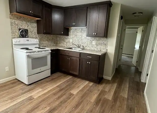 Property at 53 New Ludlow Rd, Granby, MA, 01033, 2 beds, 1 bath, [object Object]