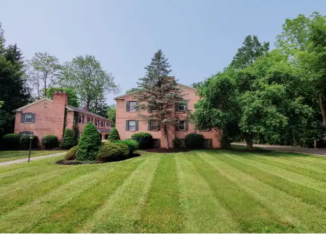 Property at 529 E Main St Unit C-16, Ravenna, OH, 44266, 2 beds, 1 bath, [object Object]