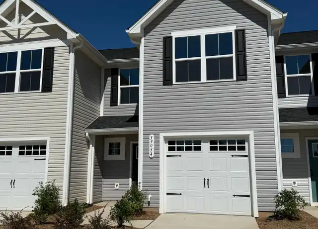 Property at 3903 15th Street Dr NE, Hickory, NC, 28601, 3 beds, 2.5 baths, [object Object]