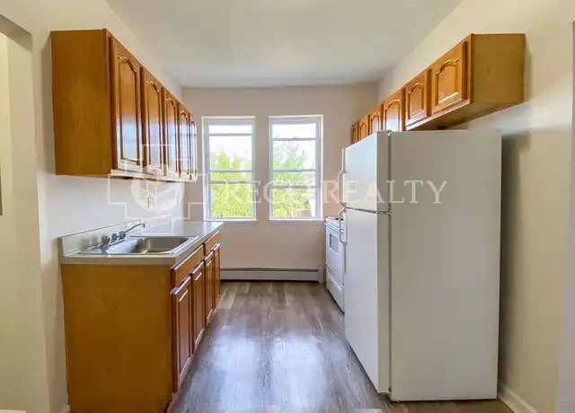 Property at 162 Ward St, Hartford, CT, 06106, 1 bed, 1 bath, [object Object]